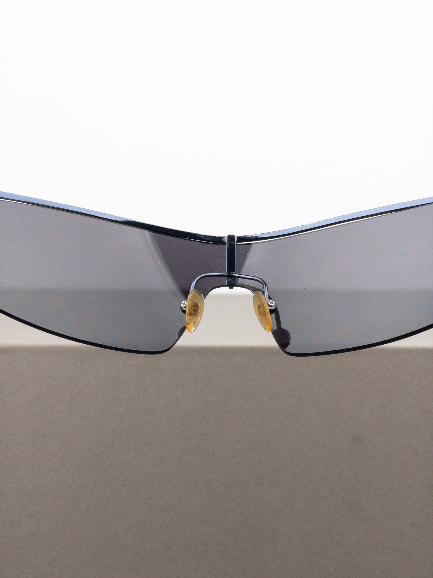 Gucci by Tom Ford 2000s GG2683/S Wrap Mask Shield Sunglasses