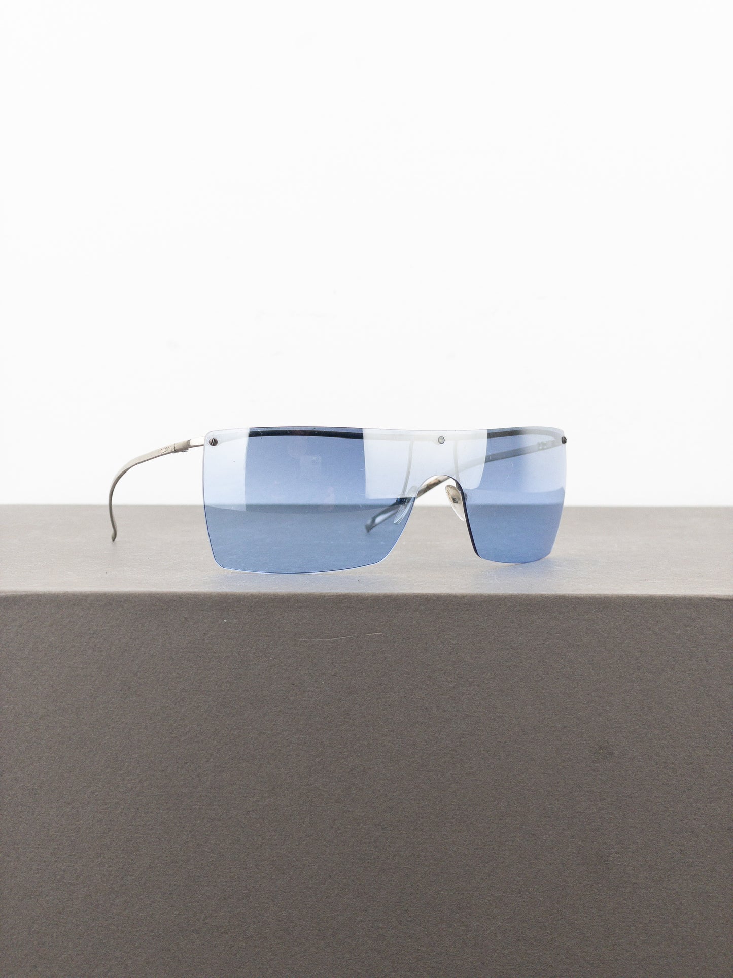 Gucci by Tom Ford 2000s ‘GG2681S‘ Wrap Mask Shield Sunglasses