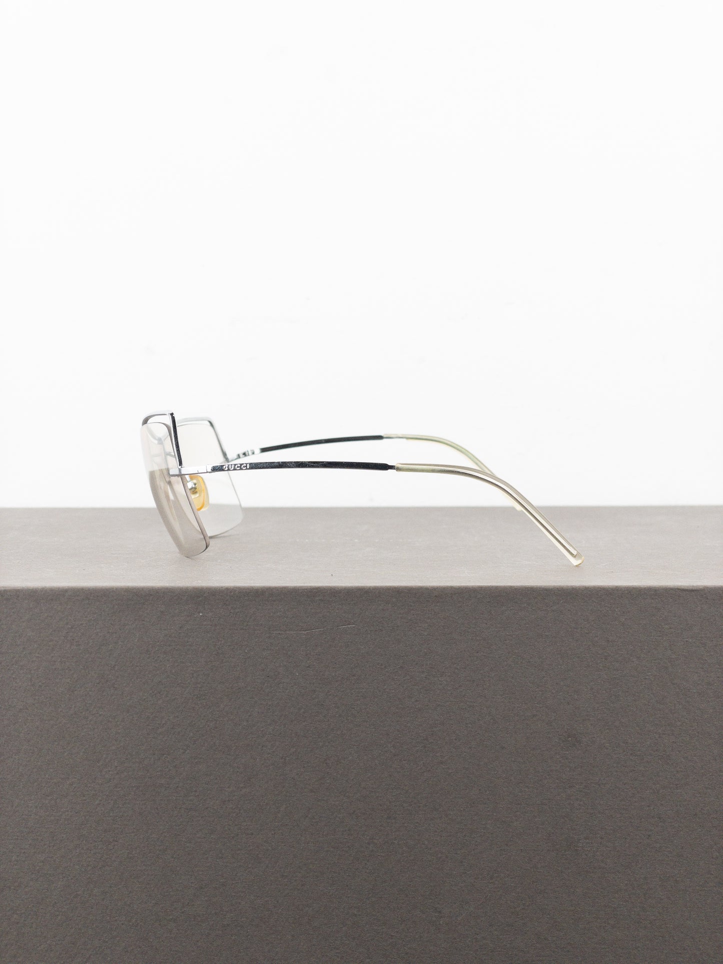 Gucci by Tom Ford 2000s GG2683/S Wrap Mask Shield Sunglasses