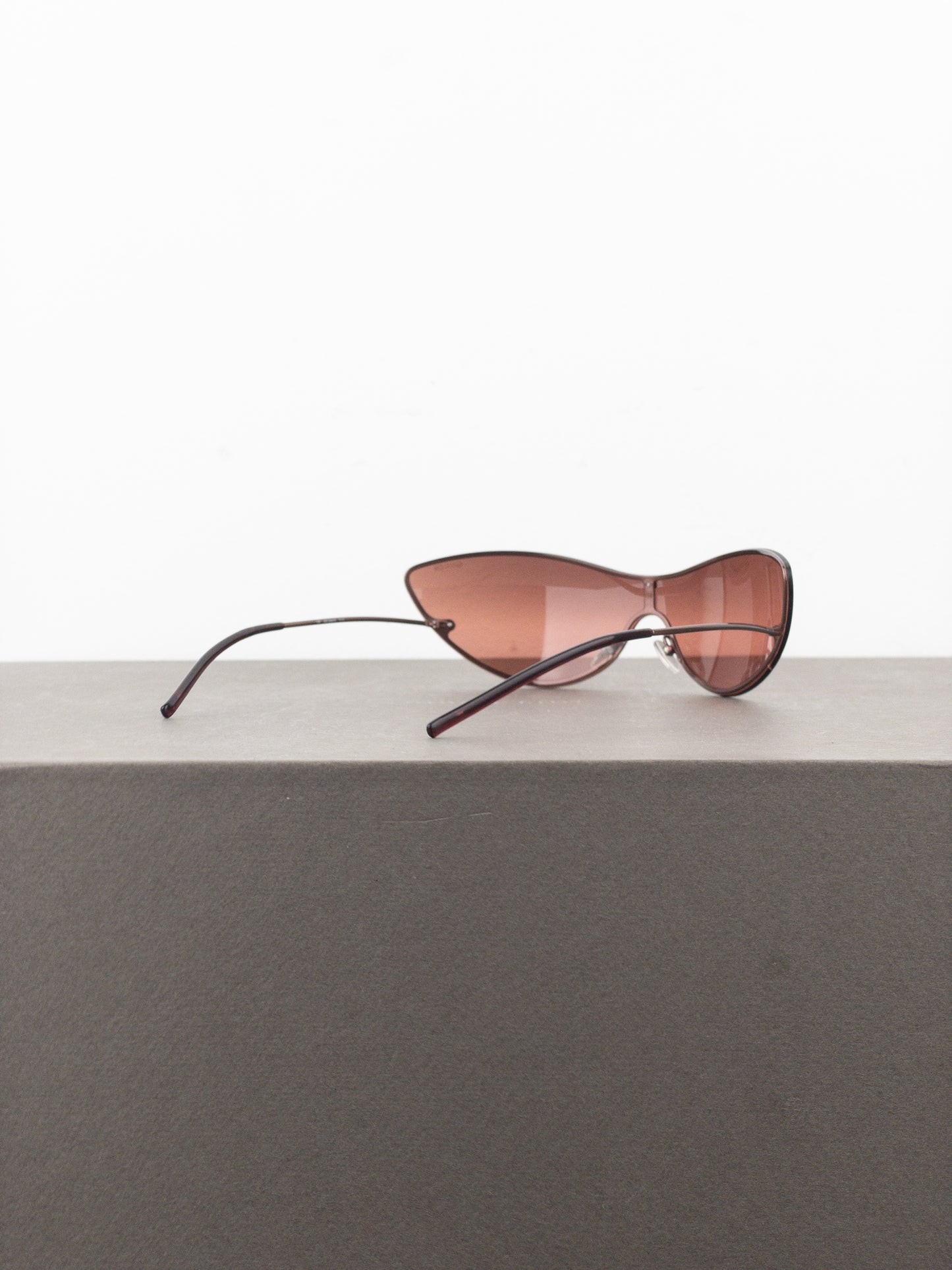 Gucci by Tom Ford SS01 GG2665/S Wrap Mask Shield Cat Eye Sunglasses