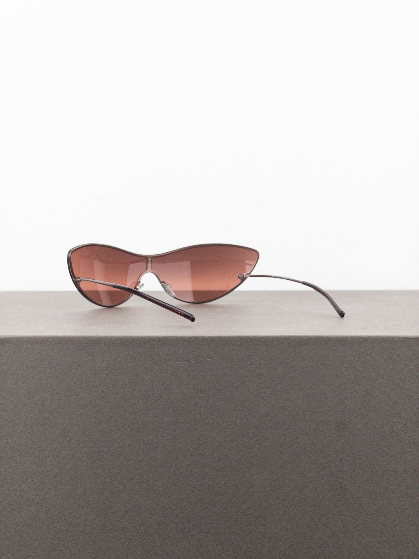 Gucci by Tom Ford SS01 GG2665/S Wrap Mask Shield Cat Eye Sunglasses