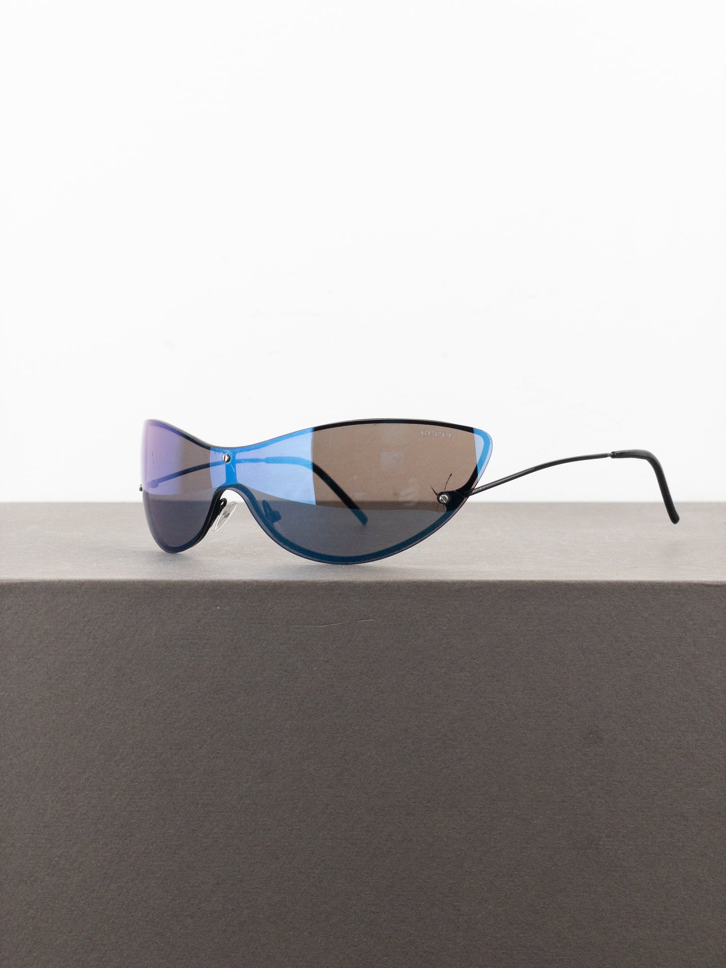 Gucci by Tom Ford SS01 GG2665/S Wrap Mask Shield Cat Eye Sunglasses