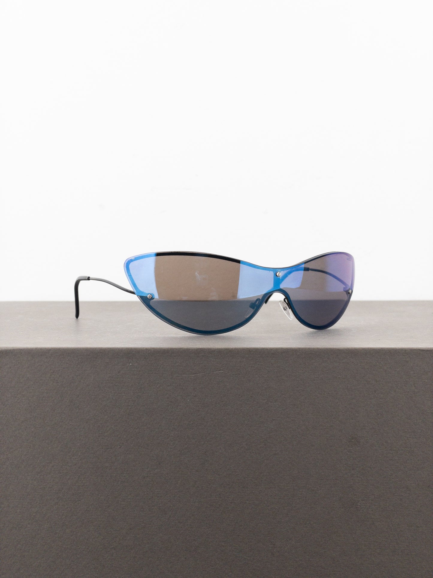 Gucci by Tom Ford SS01 GG2665/S Wrap Mask Shield Cat Eye Sunglasses