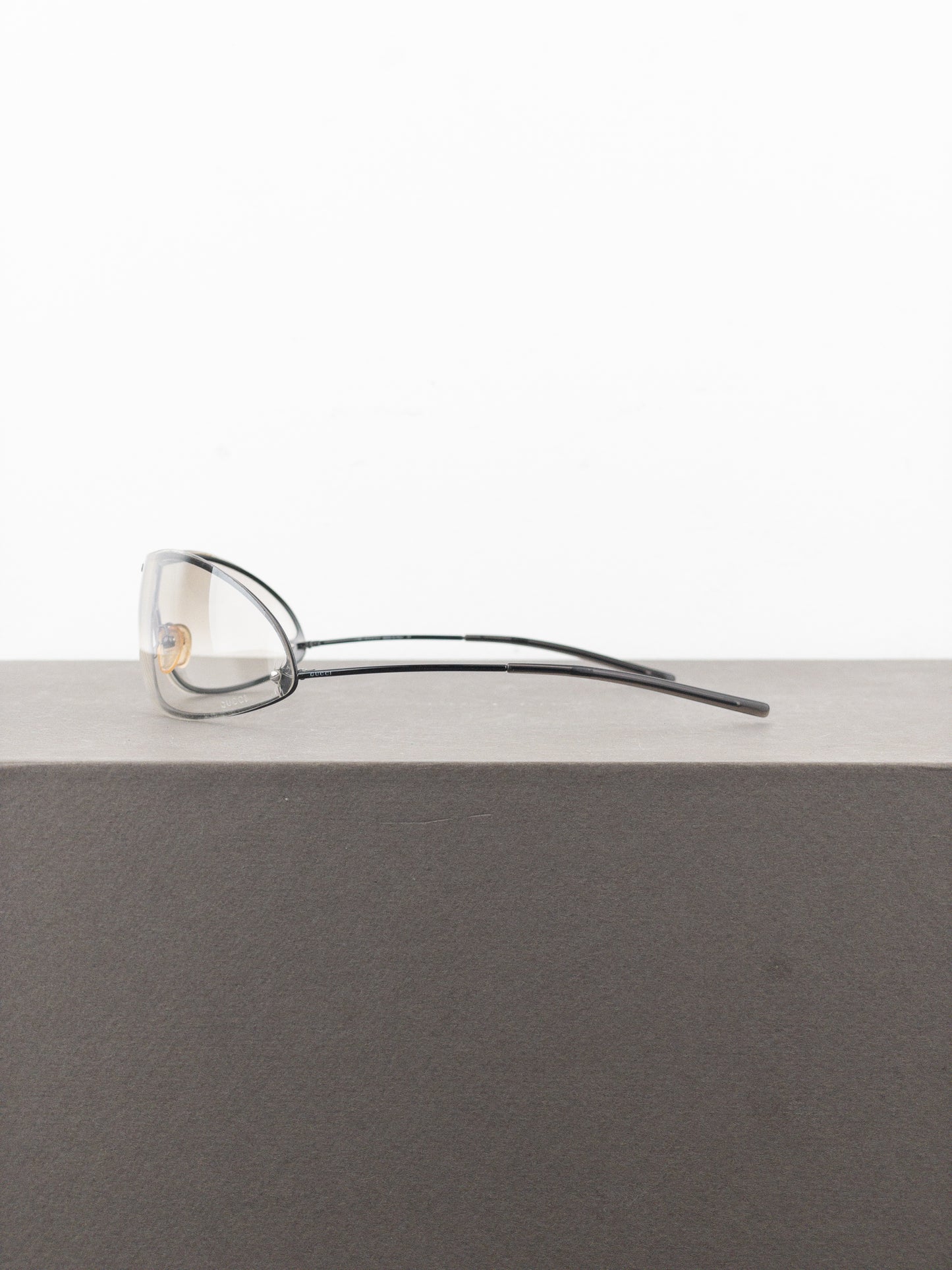 Gucci by Tom Ford SS01 GG1659 Wrap Shield Sunglasses