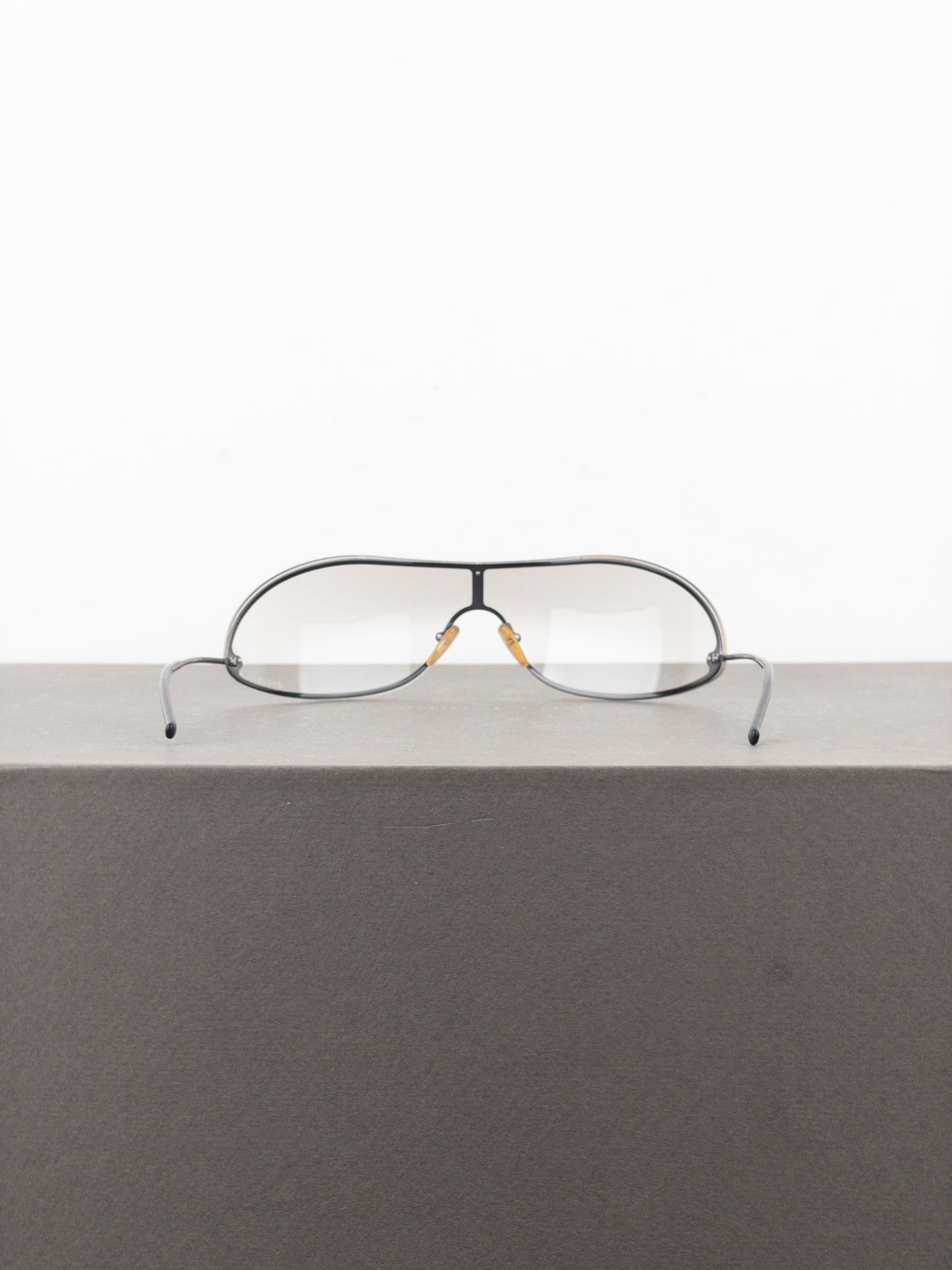 Gucci by Tom Ford SS01 GG1659 Wrap Shield Sunglasses