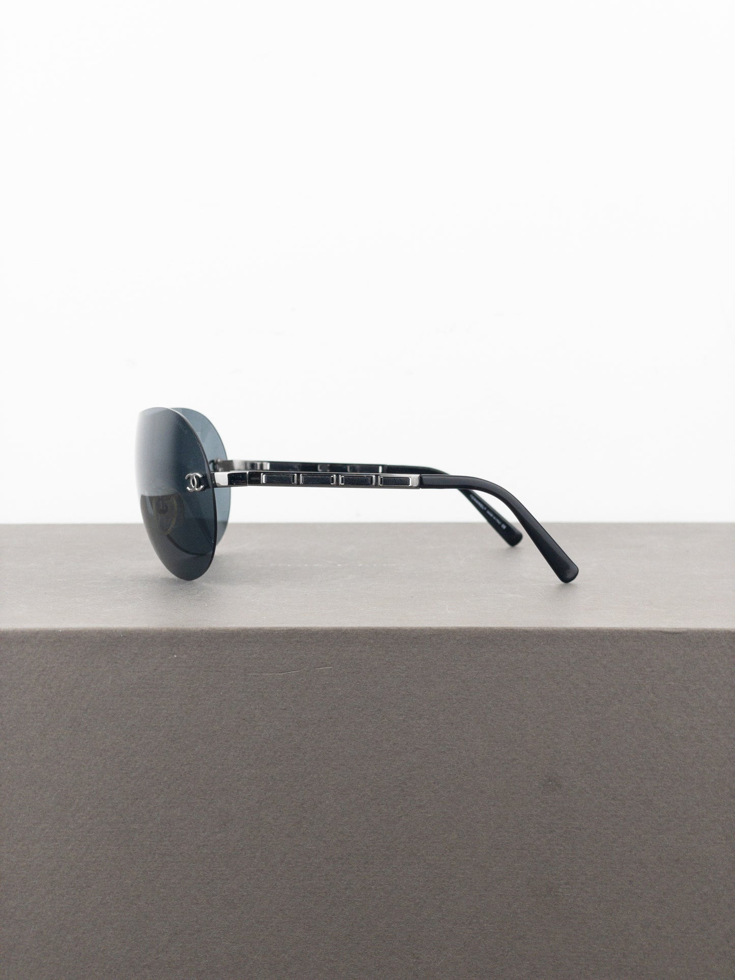 Chanel 2000s ‘108/87’ CC Rimless Aviator Wrap Mask Shield Sunglasses