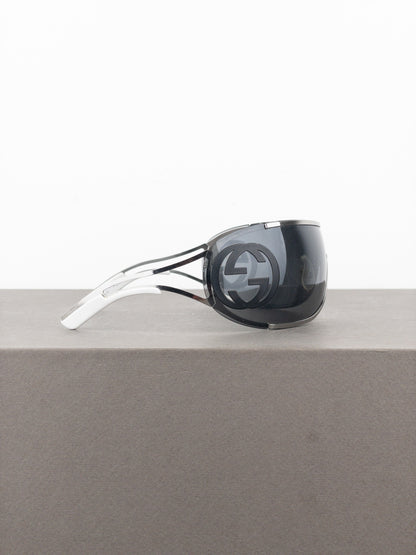 Gucci by Tom Ford 2000s GG2800S Logo Wrap Mask Shield Sunglasses
