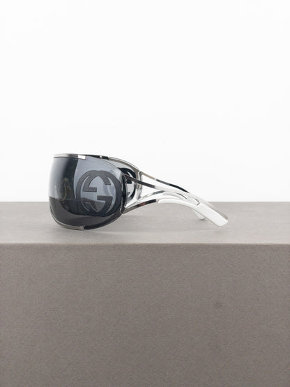 Gucci by Tom Ford 2000s GG2800S Logo Wrap Mask Shield Sunglasses