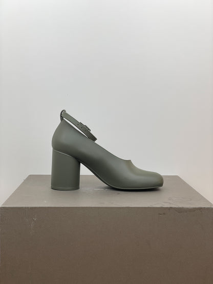 Maison Margiela AW21 Rubber Tabi Mary Jane Pumps