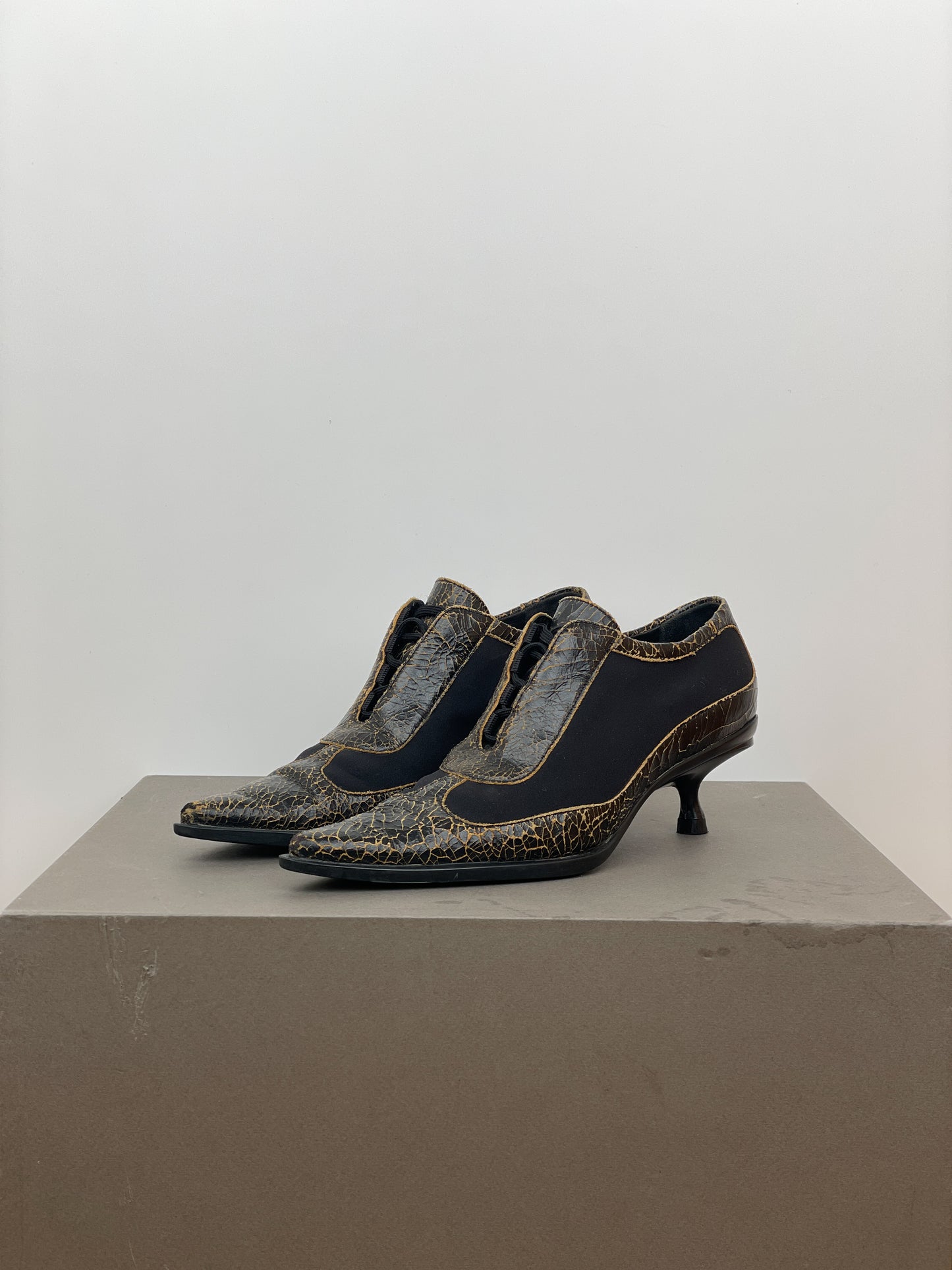 Miu Miu AW01 Cracked Leather Lace-Up Pump Kitten Heels