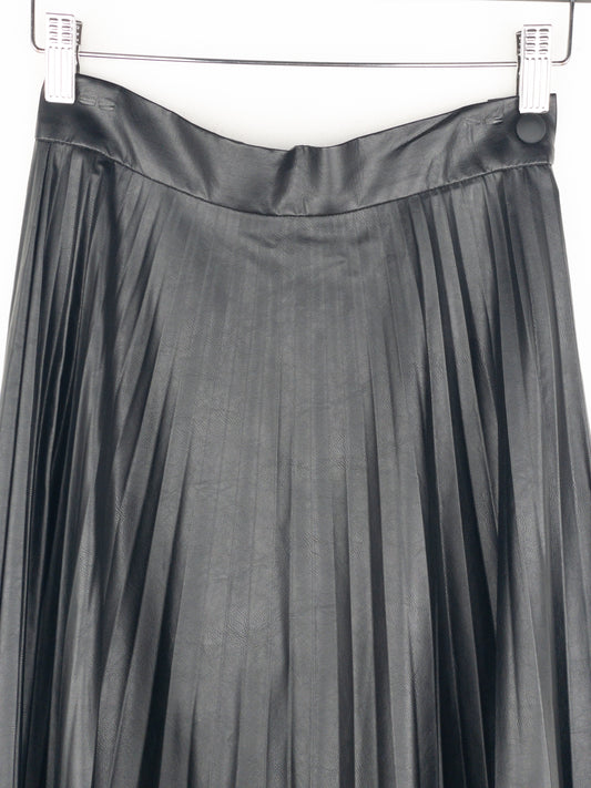 Maison Margiela MM6 Pleated Faux Leather Maxi Skirt – photo 3