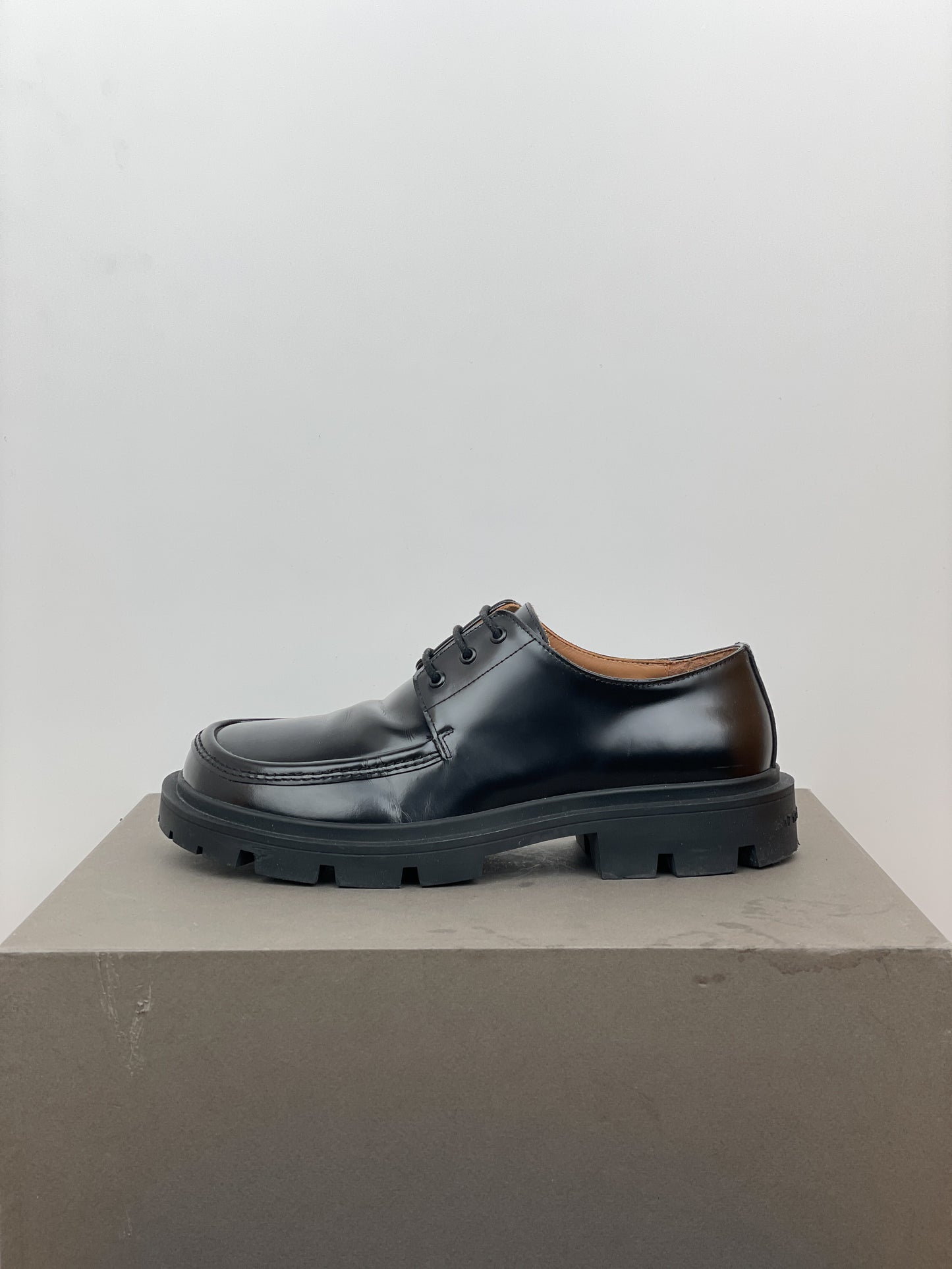 Maison Margiela Square Toe Lugsole Ivy Derby Shoes