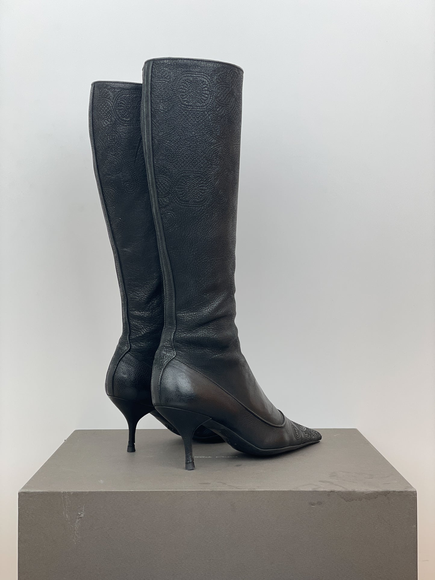 Prada AW06 Knee-High Embroidered Leather Kitten-Heel Boots