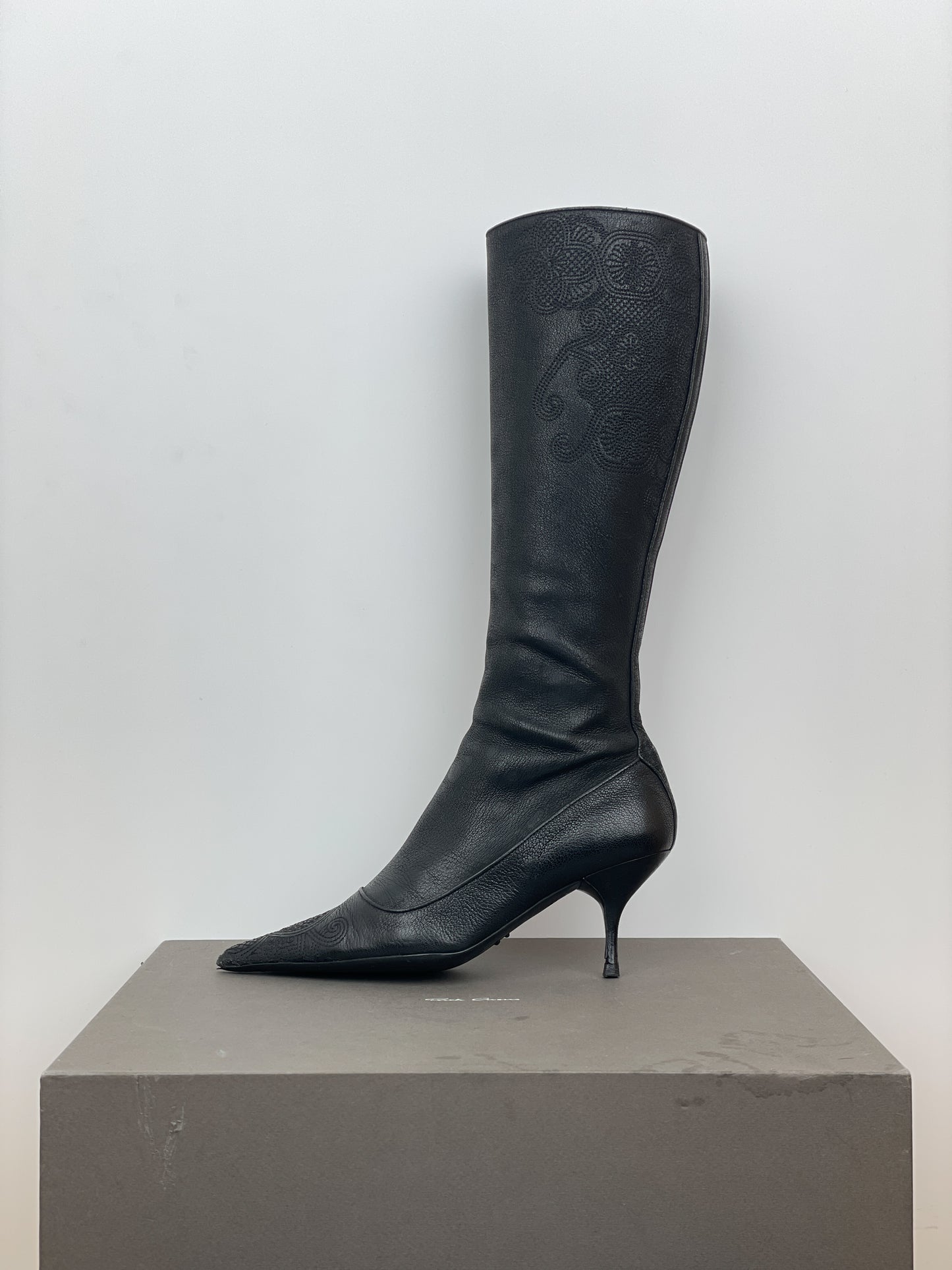 Prada AW06 Knee-High Embroidered Leather Kitten-Heel Boots