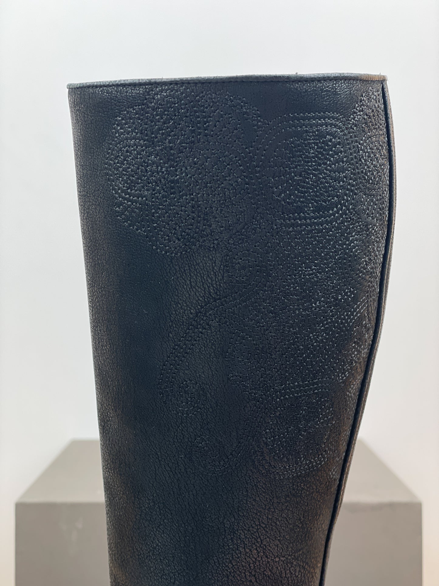 Prada AW06 Knee-High Embroidered Leather Kitten-Heel Boots