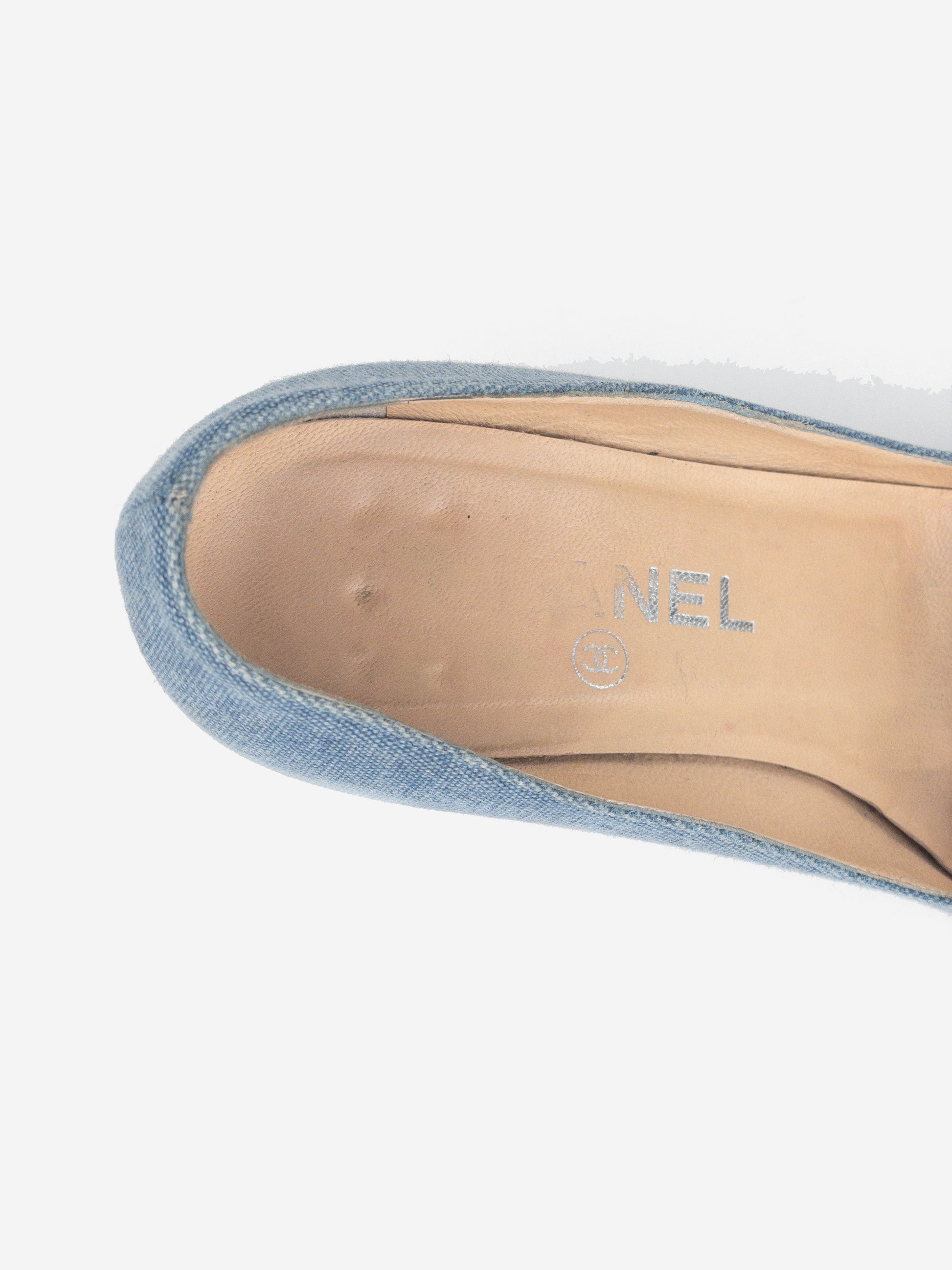 Chanel Cap Toe CC Star Charm Pump Kitten Heels