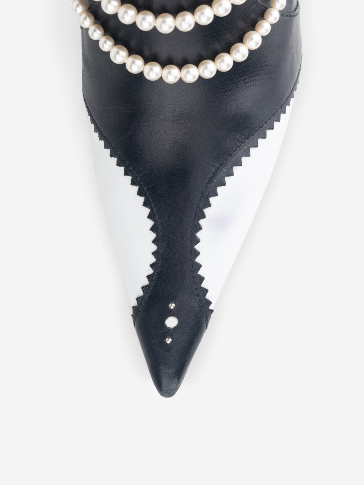 Dior by Galliano SS04 ‘D´Trick’ Pearl Band Chelsea Ankle Heel Boots – detail view
