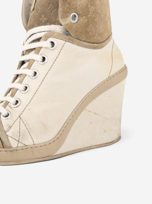 Louis Vuitton by Marc Jacobs 2010s Batignolles Monogram Wedge Sneaker Heels – detail view