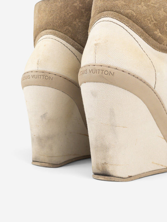 Louis Vuitton by Marc Jacobs 2010s Batignolles Monogram Wedge Sneaker Heels – detail view