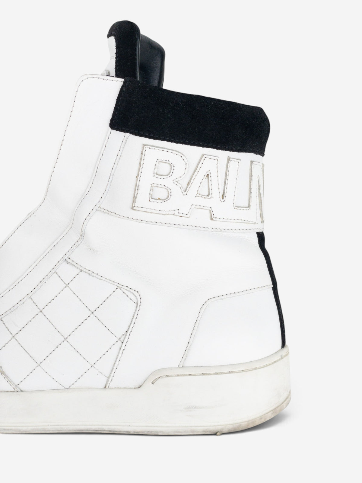 Balmain by Olivier Rousteing AW13 Quilted Leather High-Top Logo Sneakers – detail view