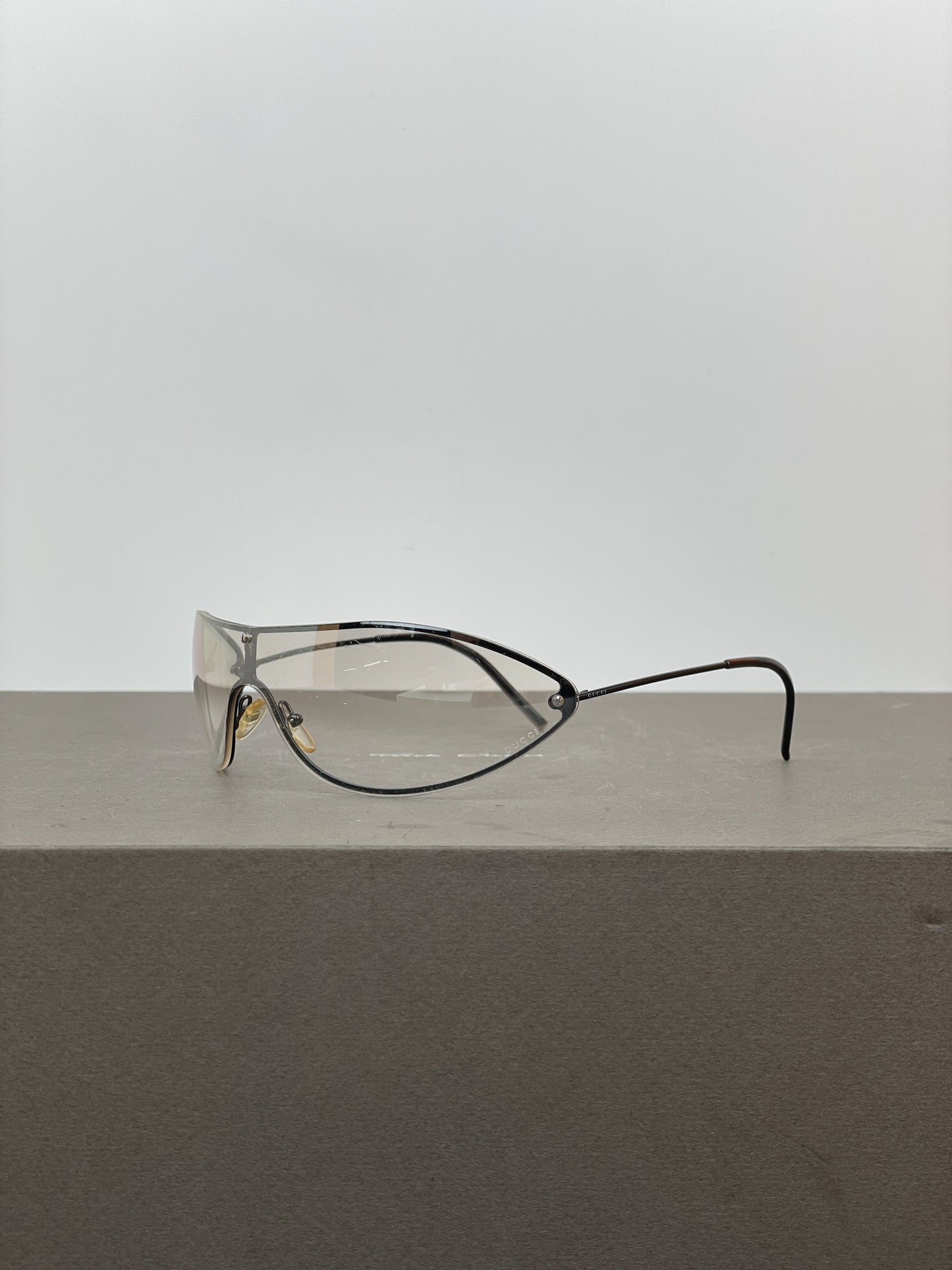Gucci by Tom Ford SS01 GG1659 Wrap Shield Sunglasses