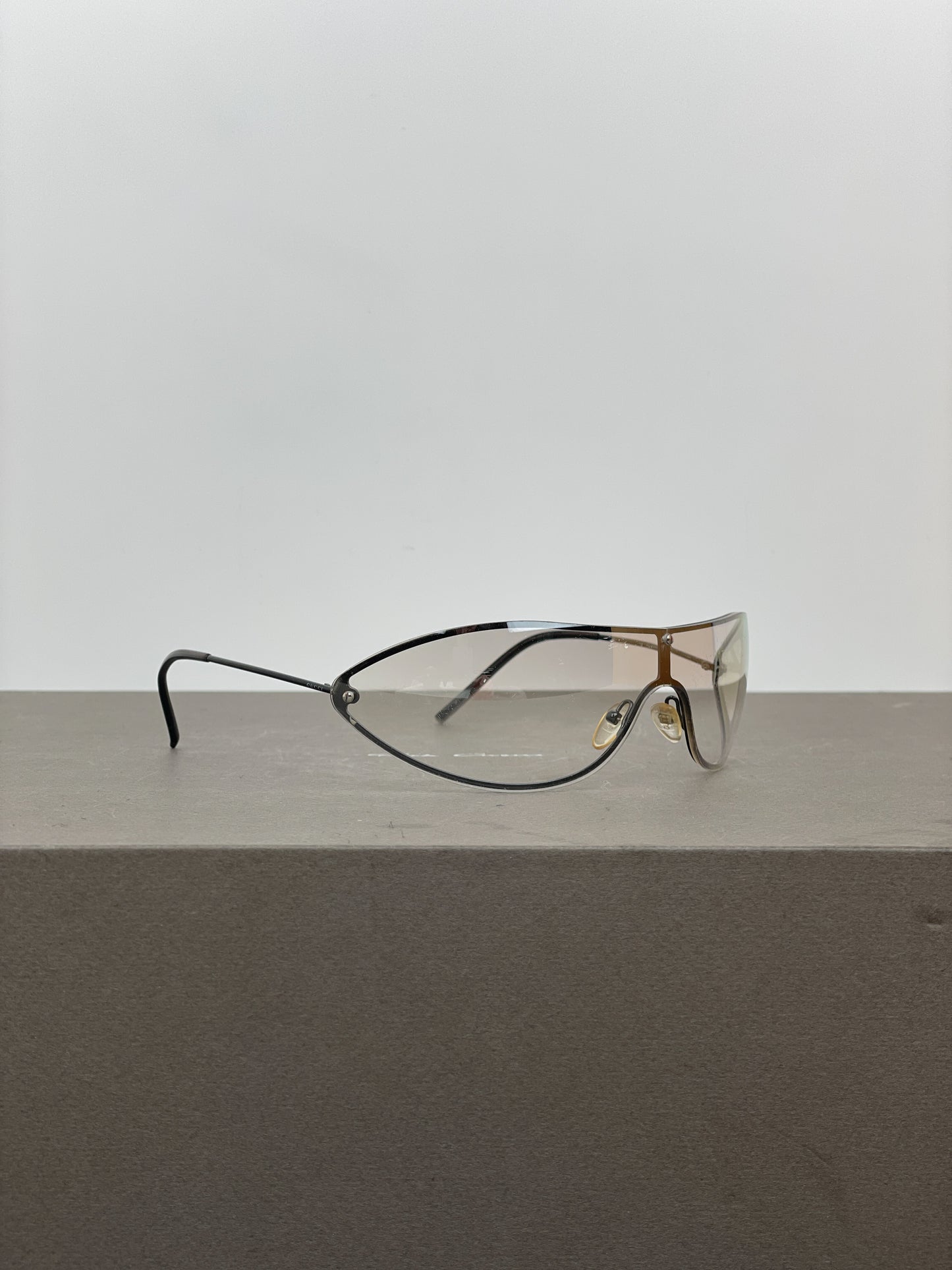 Gucci by Tom Ford SS01 GG1659 Wrap Shield Sunglasses