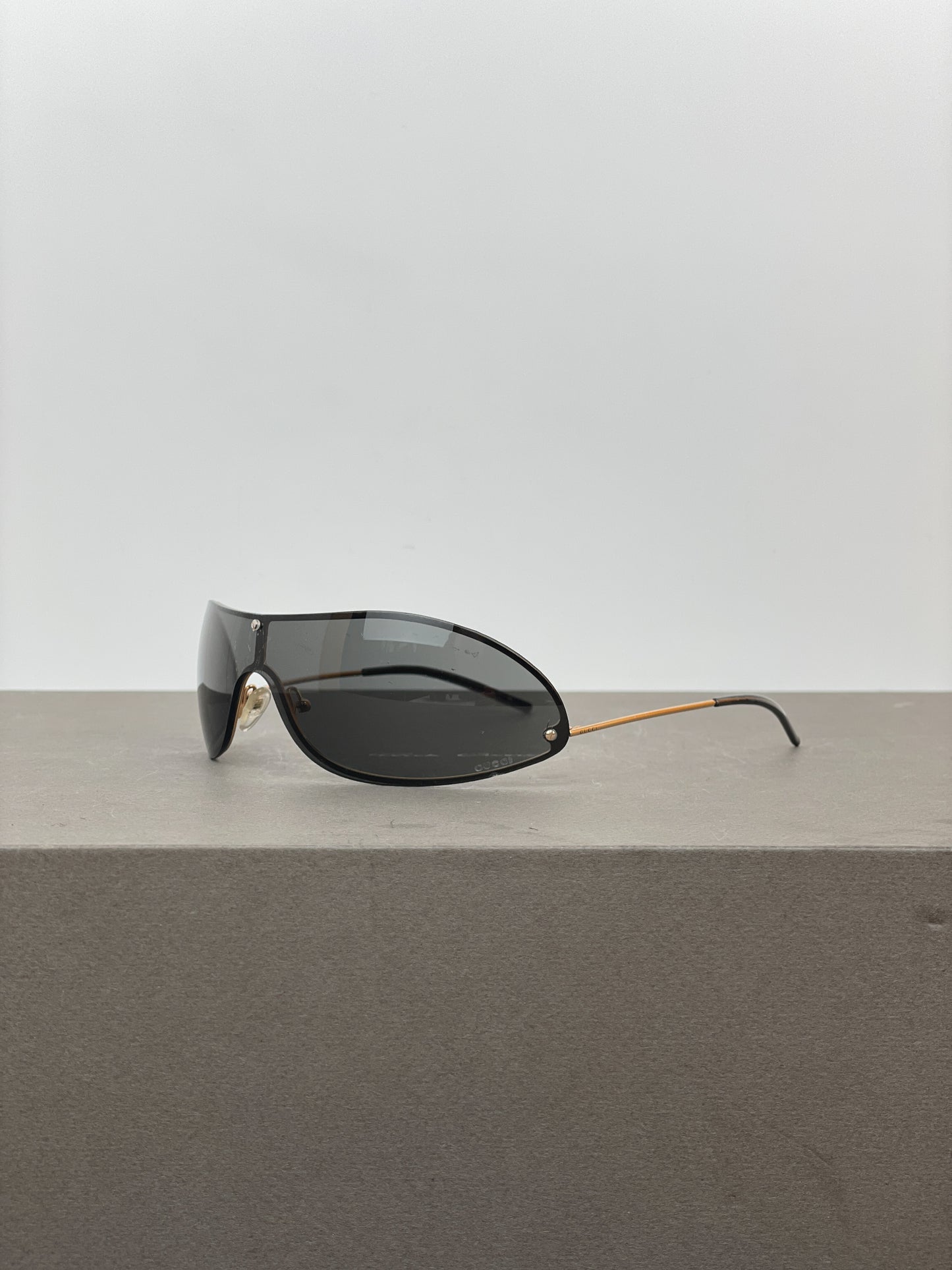 Gucci by Tom Ford SS01 GG1659 Wrap Shield Sunglasses