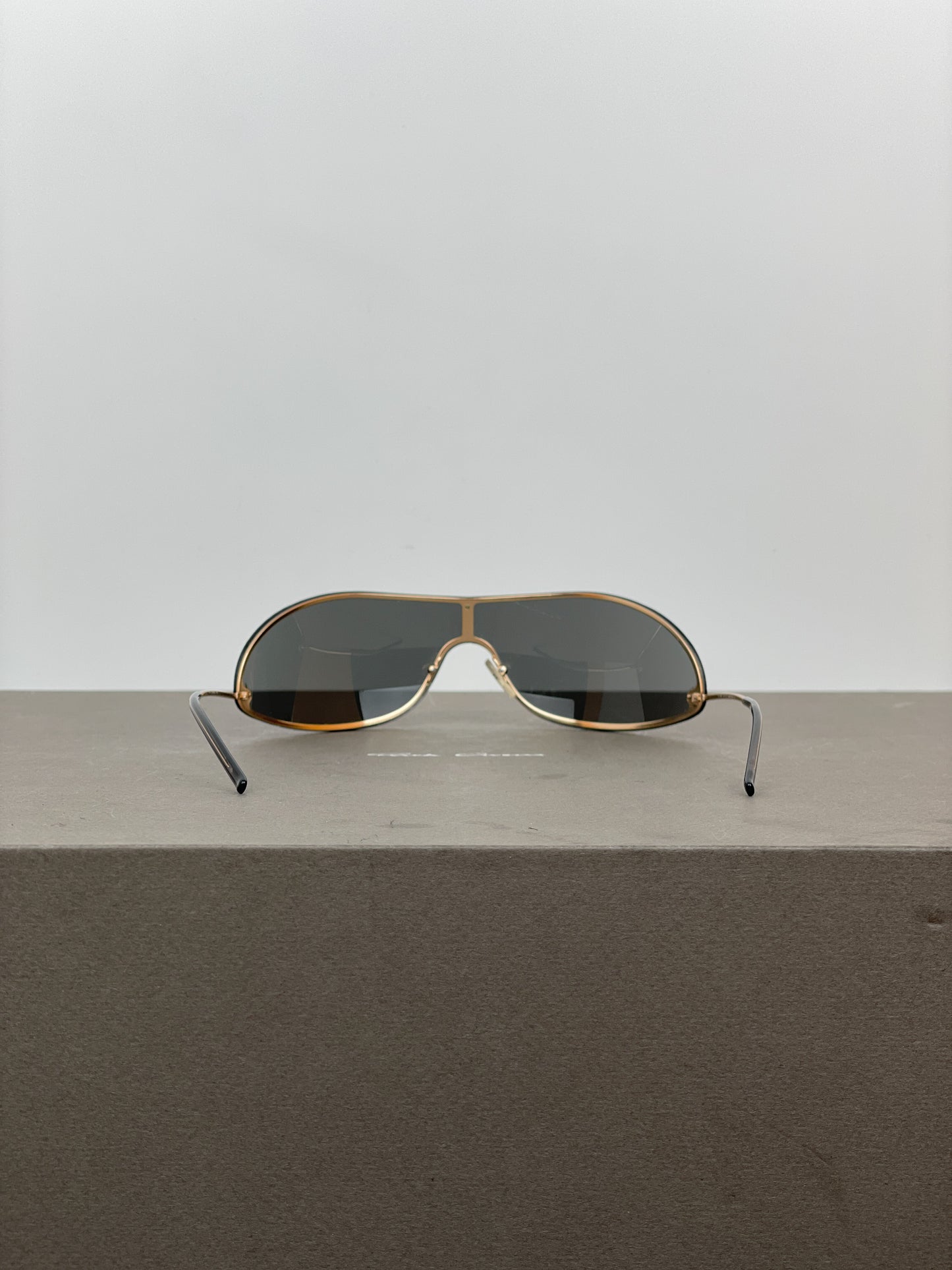 Gucci by Tom Ford SS01 GG1659 Wrap Shield Sunglasses