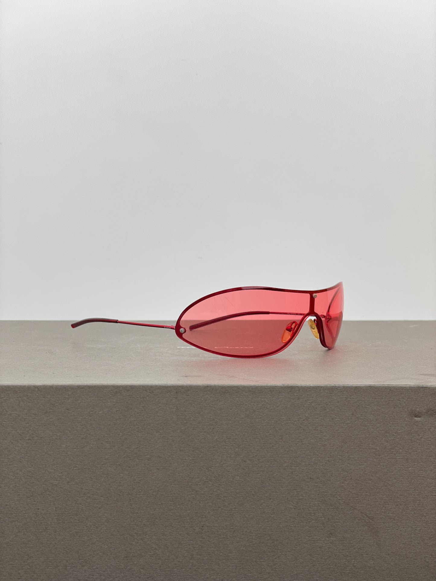 Gucci by Tom Ford SS01 GG1658 Wrap Shield Sunglasses
