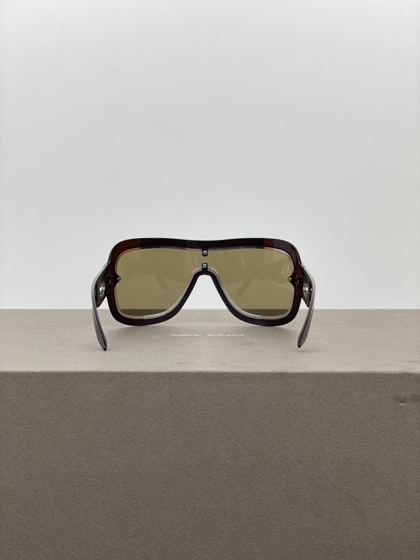 Dior 1990s Look Wrap Mask Shield Sunglasses (black)