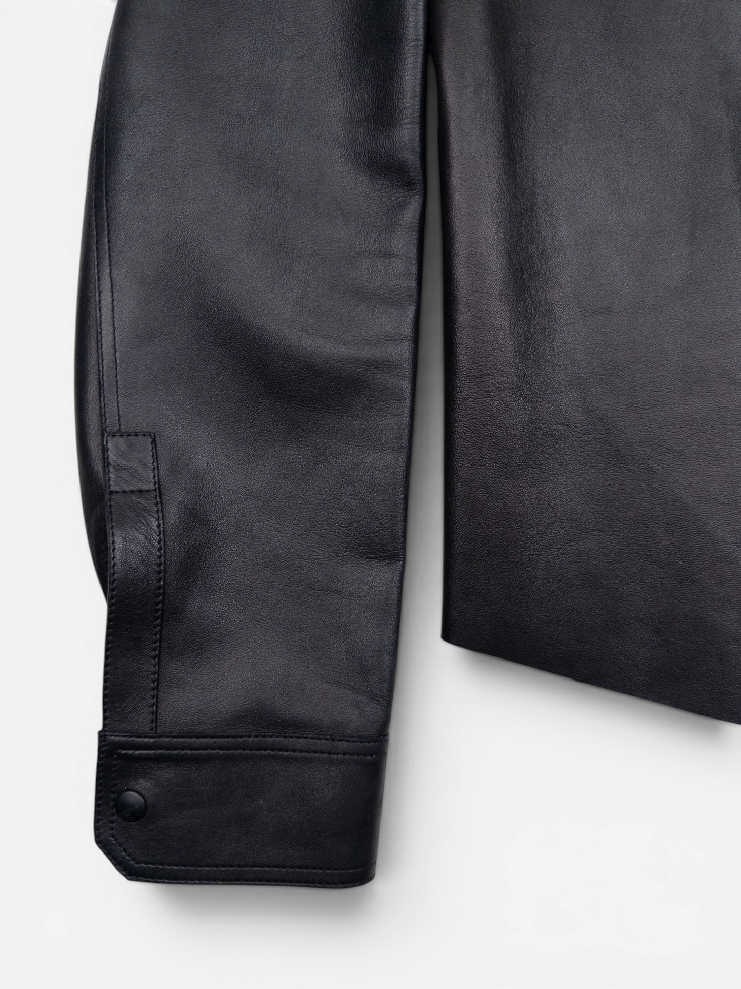 Gucci by Tom Ford 2000s Leather Military Cargo Button Up Shirt – cuff detail