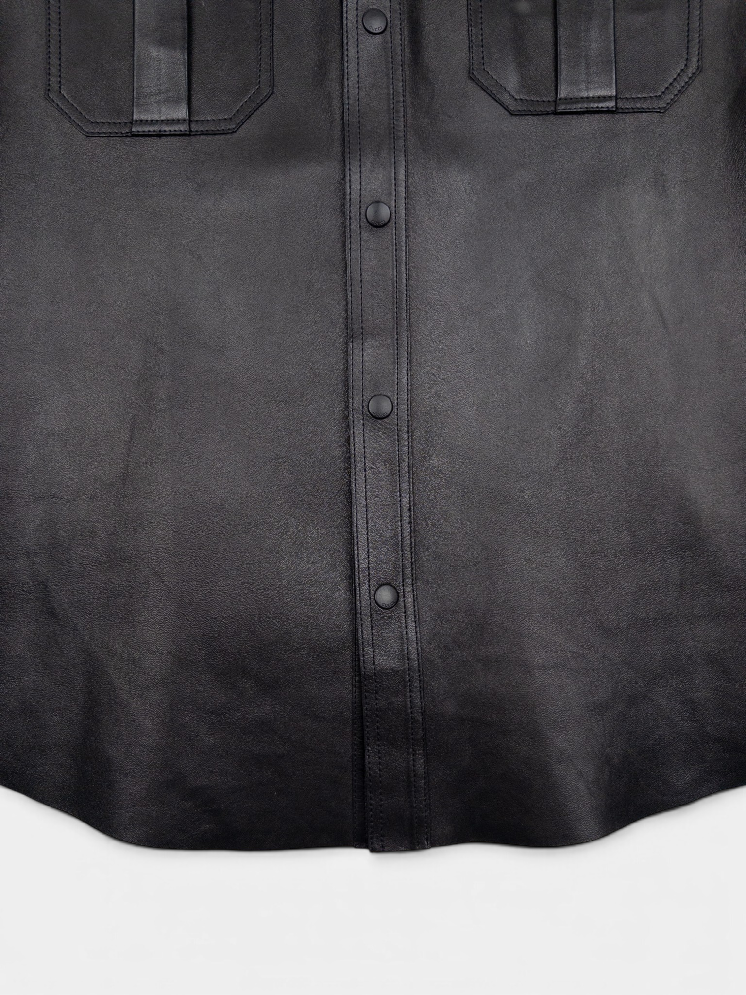 Gucci by Tom Ford 2000s Leather Military Cargo Button Up Shirt – hem detail
