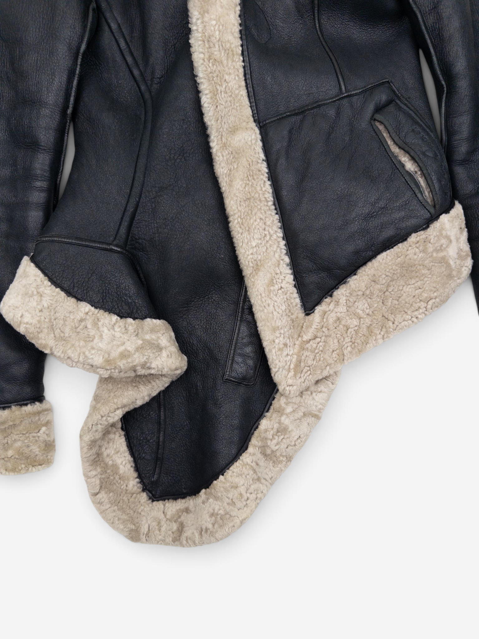 Rick Owens AW11 ‘Limo’ Reversible Scooped Shearling Leather Jacket – scooped front panel detail
