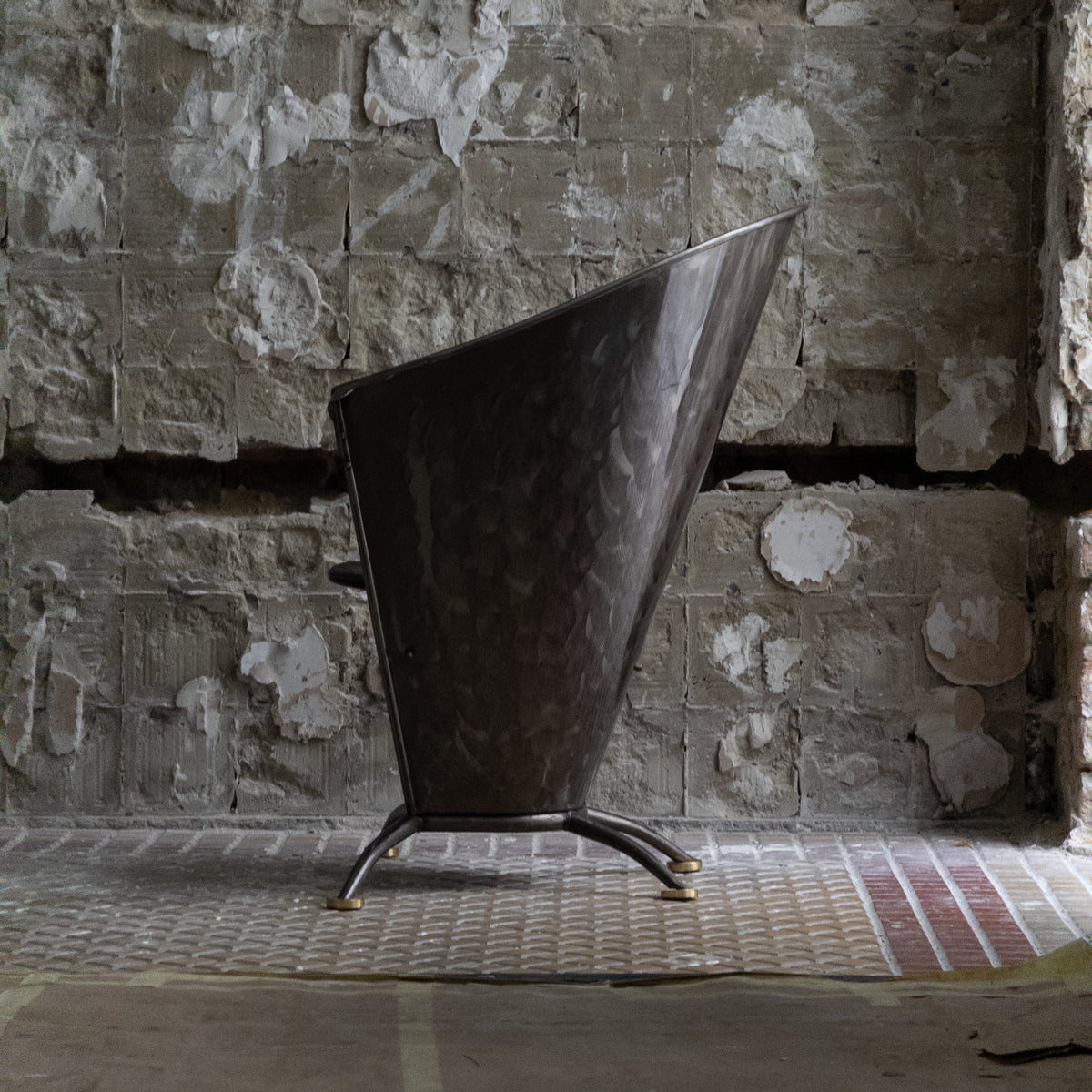Steel-Line 1980s Post-Modern Sculptural Steel Lounge Chair