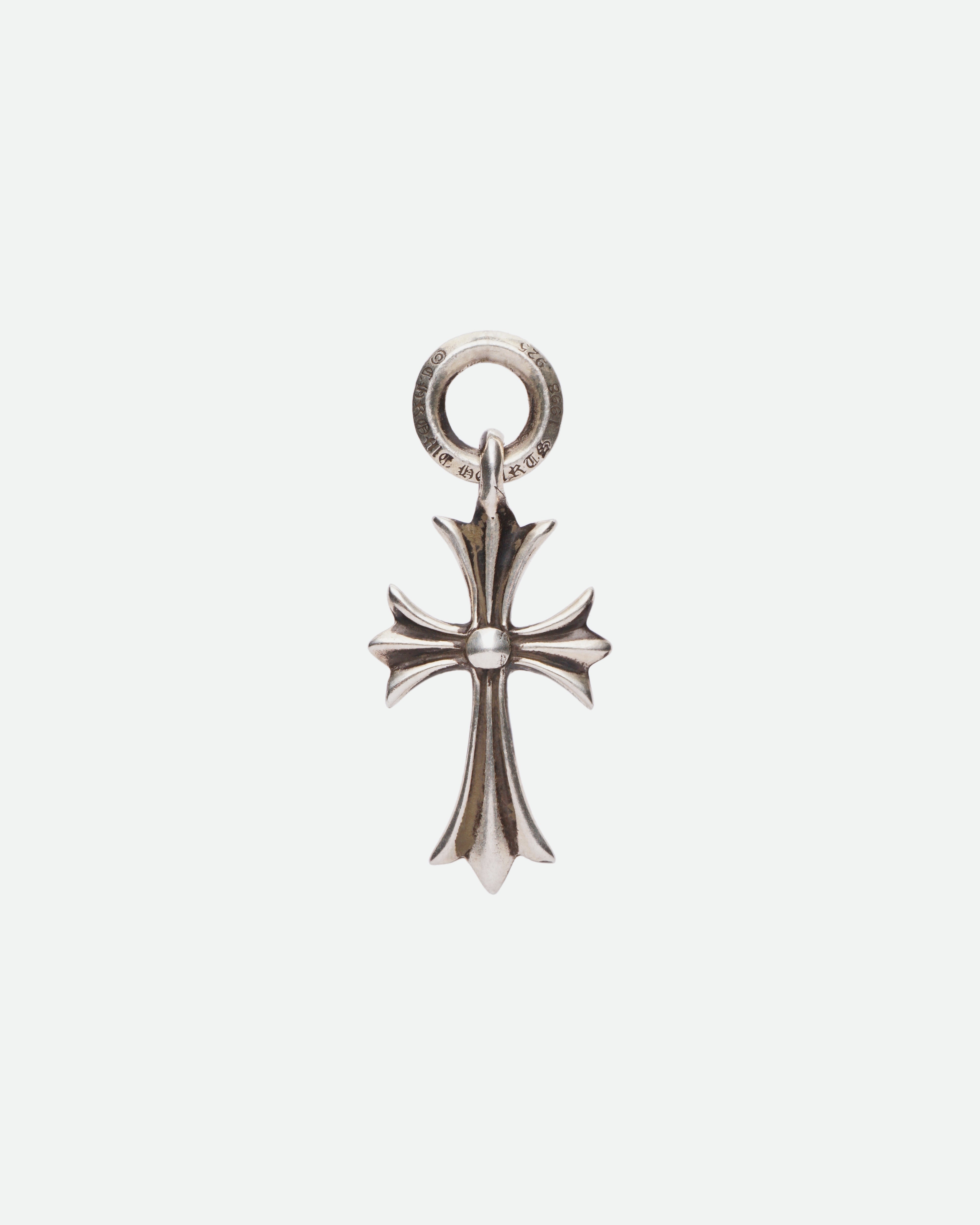 Chrome hearts discount tiny cross