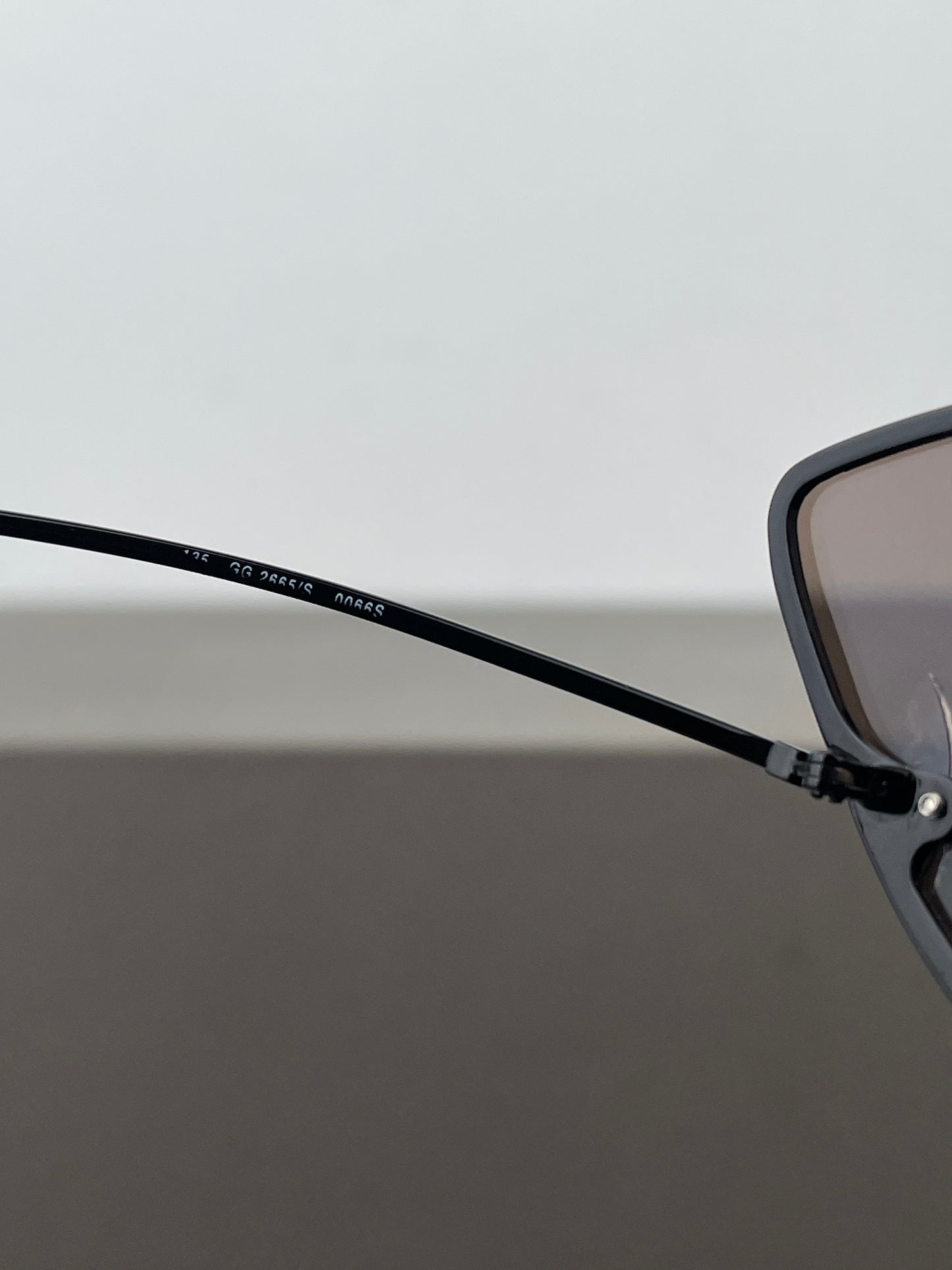 Gucci by Tom Ford SS01 GG2665/S Wrap Mask Shield Cat Eye Sunglasses