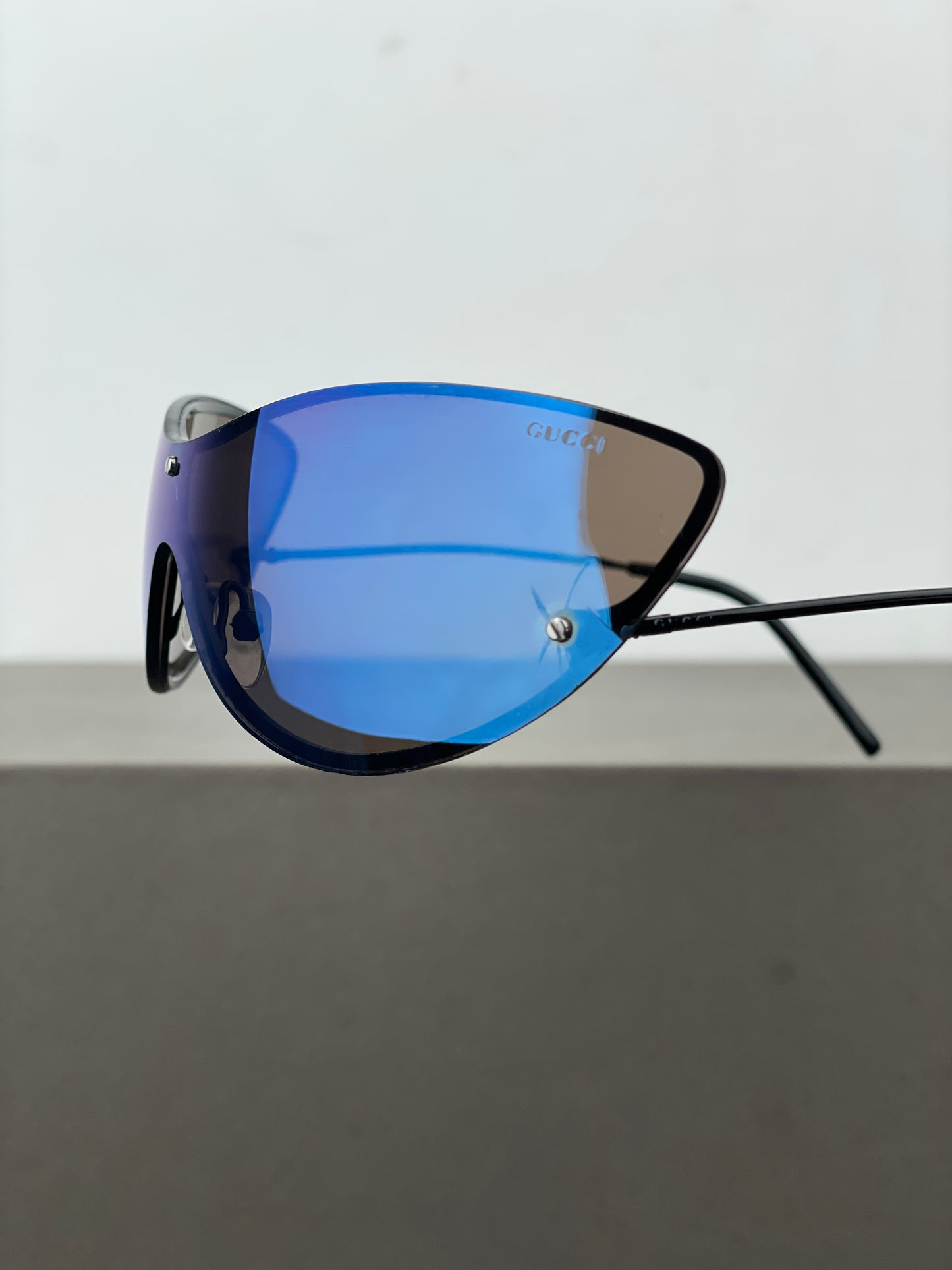 Gucci by Tom Ford SS01 GG2665/S Wrap Mask Shield Cat Eye Sunglasses