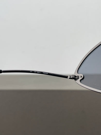 Gucci by Tom Ford SS01 GG1658 Wrap Shield Sunglasses