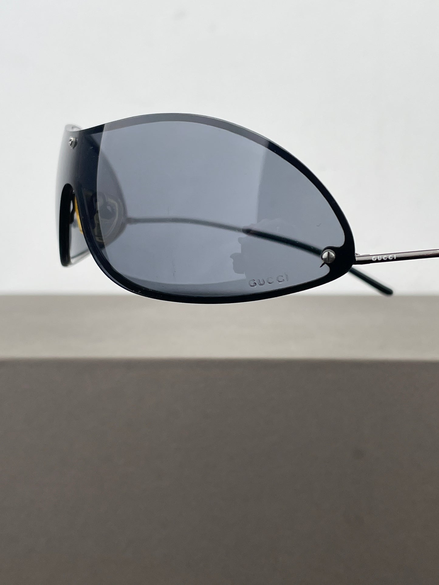 Gucci by Tom Ford SS01 GG1658 Wrap Shield Sunglasses