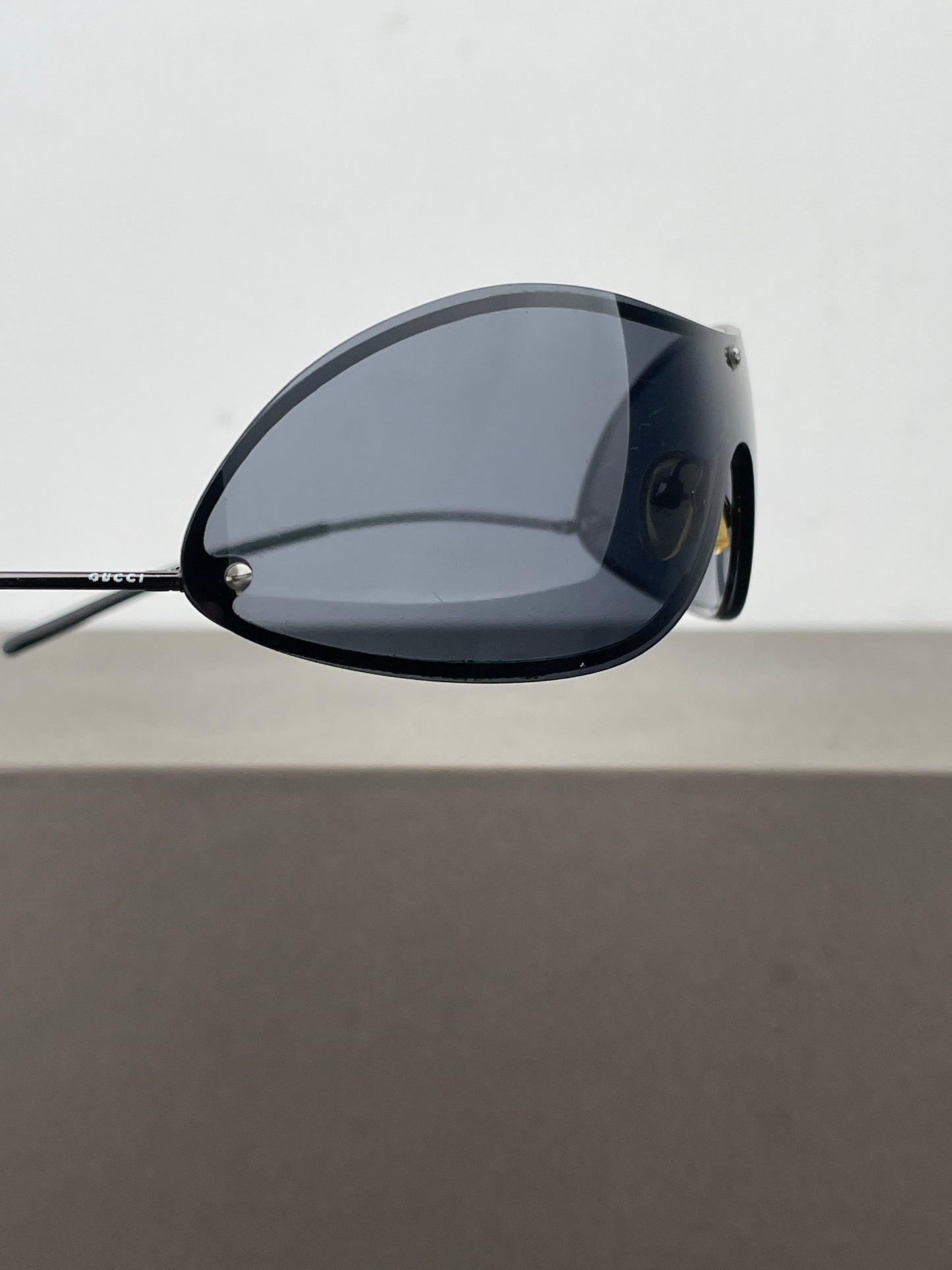 Gucci by Tom Ford SS01 GG1658 Wrap Shield Sunglasses