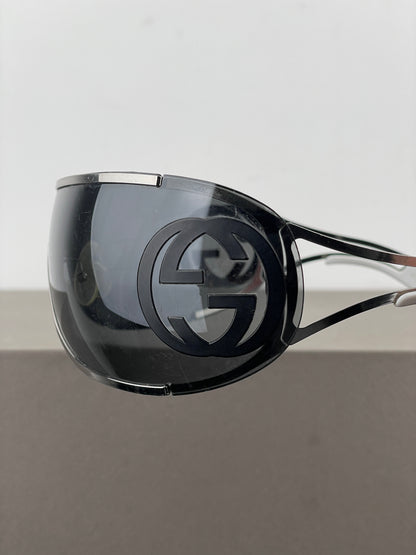 Gucci by Tom Ford 2000s GG2800S Logo Wrap Mask Shield Sunglasses