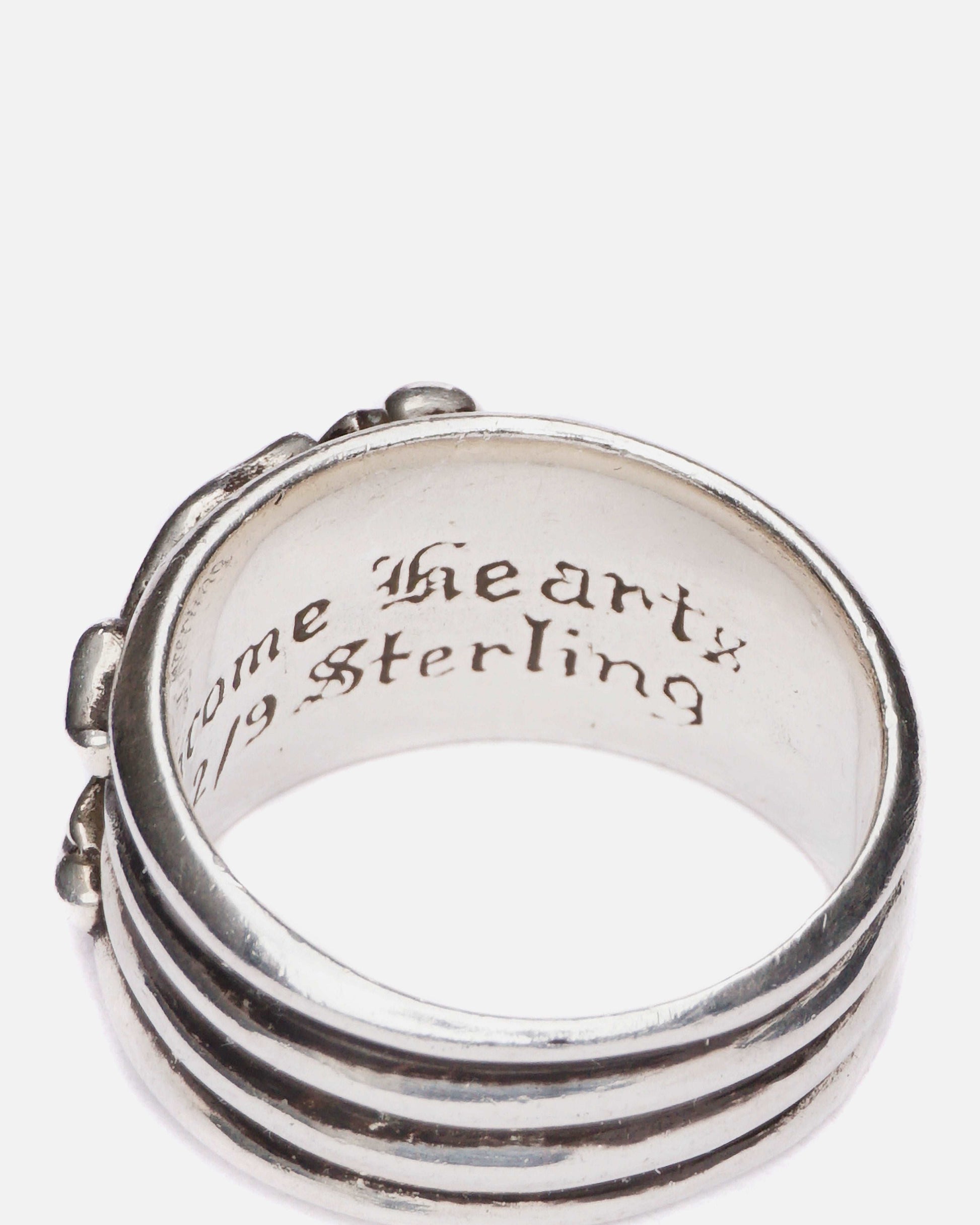 – Hearts Dagger opening Chrome Ring
