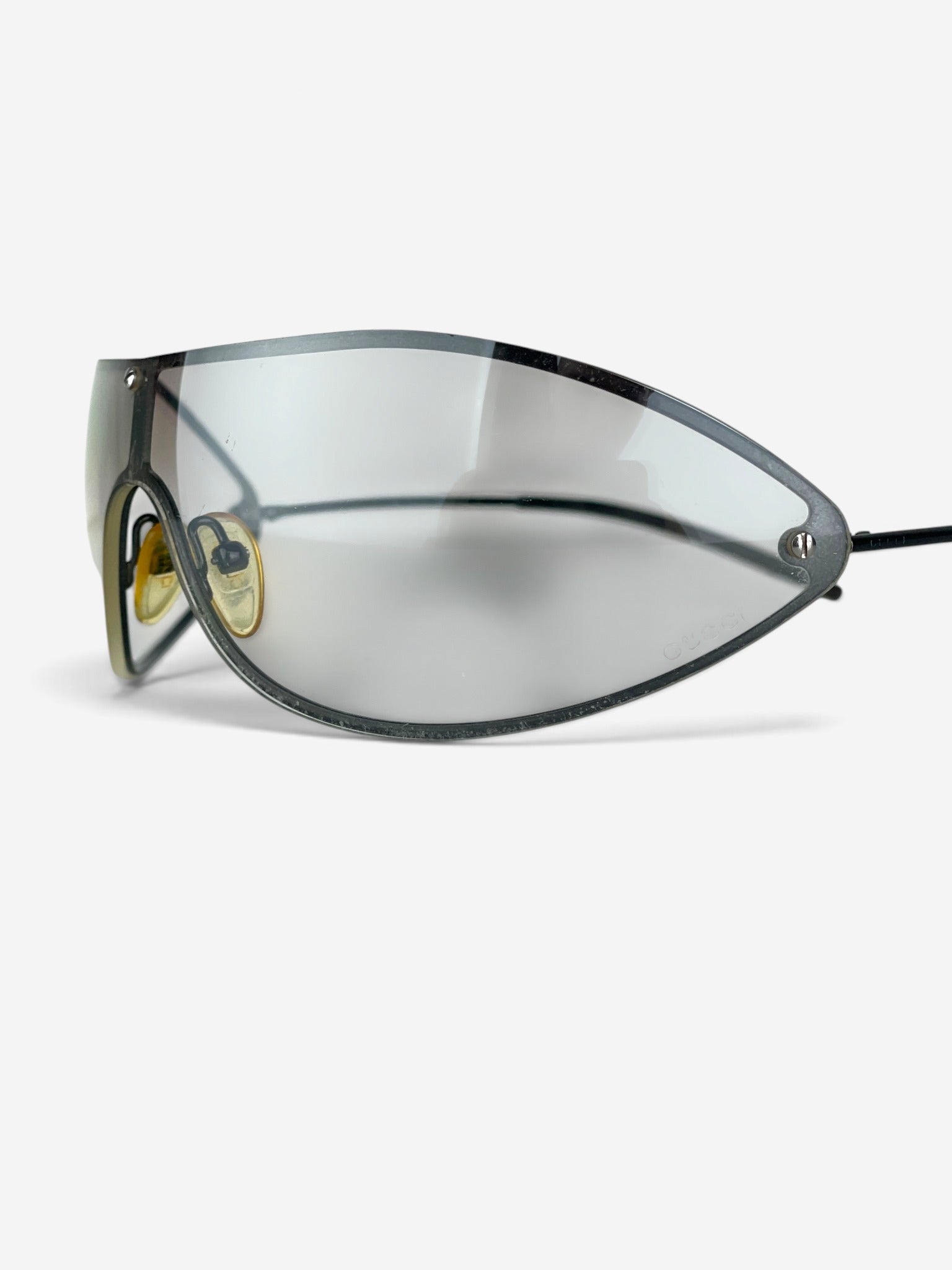 lens and frame detail